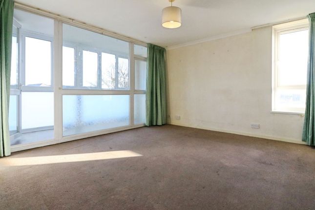 3 Poplar House, High Street, Slough photo 3