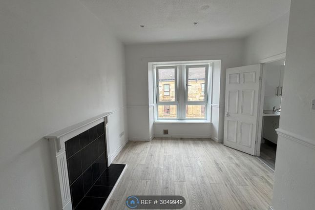 Flat, Bank Street, Paisley photo 3