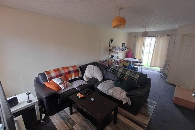 36, Boothroyd Drive, Leeds photo 2