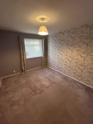 18, Heather Close, Runcorn photo 5