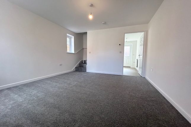 33, Curlew Street, Chesterfield photo 3