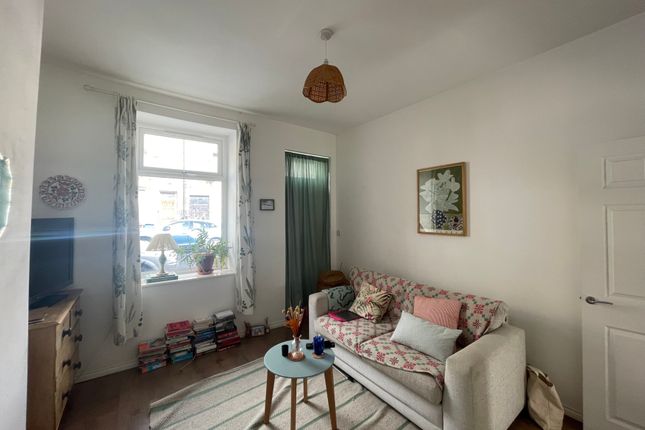 End terrace house to rent in Churchill Road, Sheffield