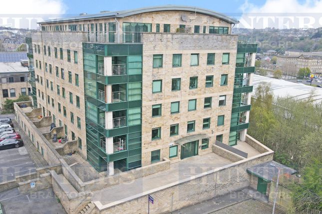 Flat to rent in Stonegate House, Stone Street Bradford Town Centre, Bradford, West Yorkshire BD1