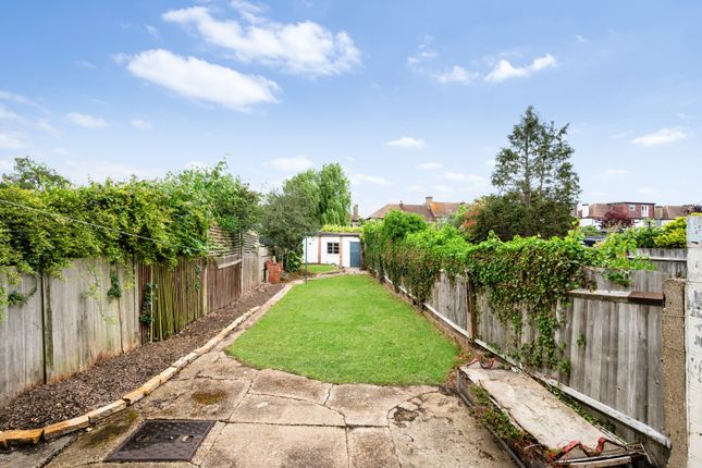 86, Shaldon Drive, Morden photo 3