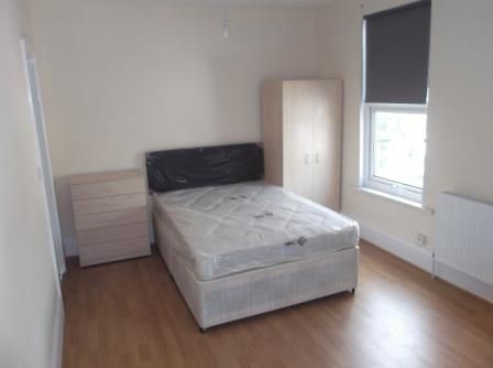 Thumbnail Room to rent in High Road, Leyton