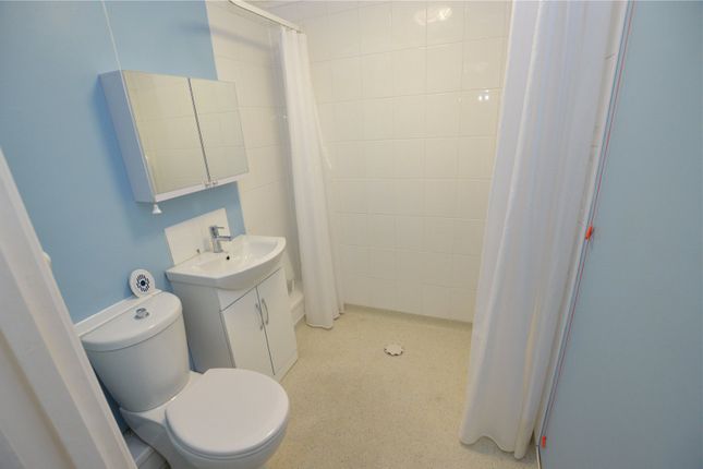 Flat for sale in High Street South, Dunstable, Bedfordshire