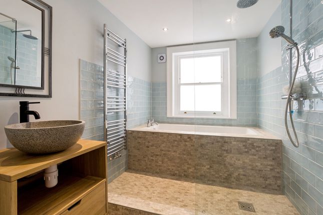 Town house to rent in Lambridge Place, Larkhall, Bath