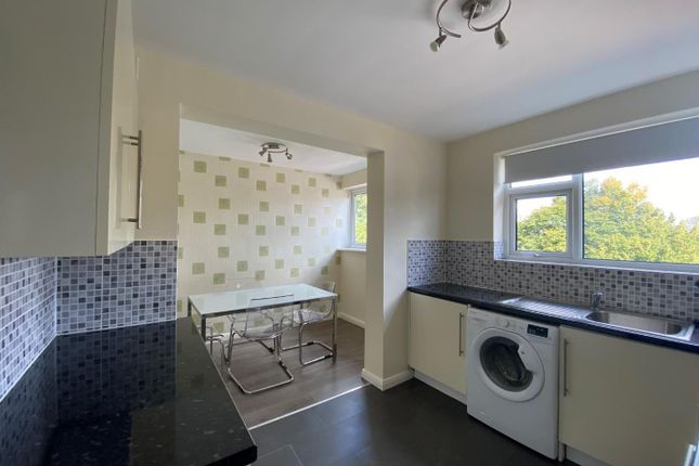 49, Avon Court, Liverpool photo 5