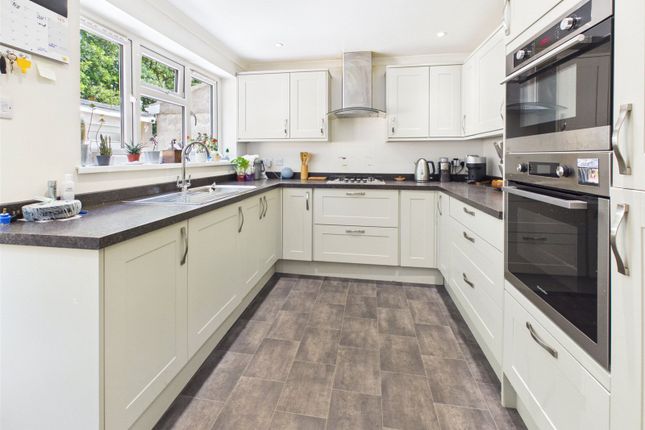 89, Oak Road, Devon photo 2