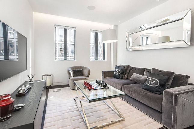 Flat for sale in Bedfordbury, Covent Garden