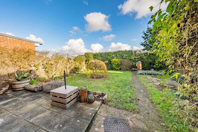 59, Brampton Road, Hillingdon photo 3