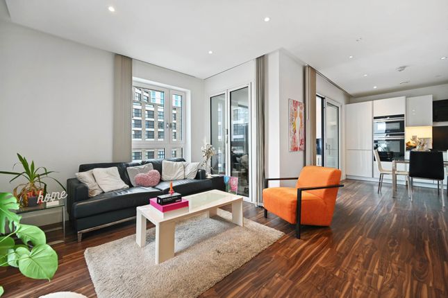 Flat for sale in Wiverton Tower, 4 New Drum Street, Aldgate East, London