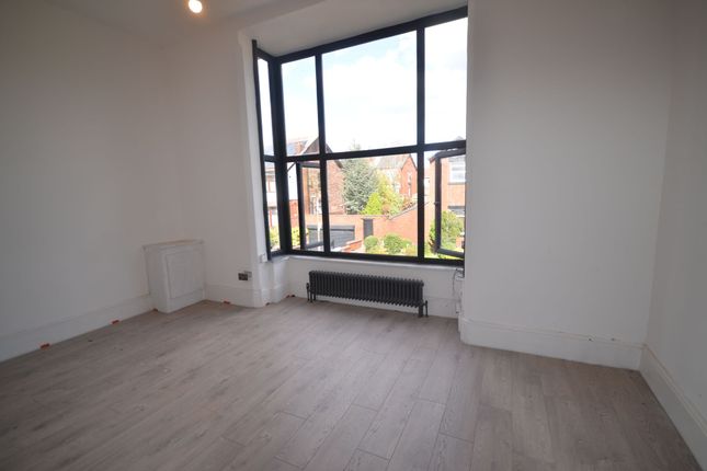 Flat 4, 140 Eccles Old Road, Salford photo 2