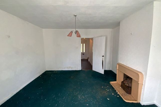 11, Jubilee Close, Walsall photo 4