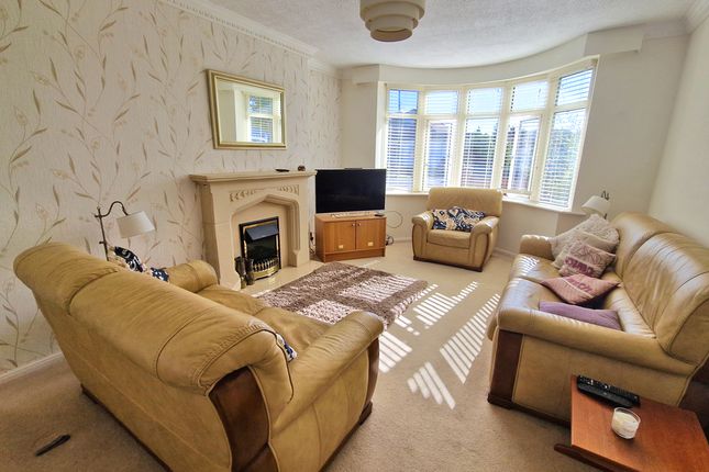 26, ST MICHAELS ROAD, PORTHCAWL photo 3