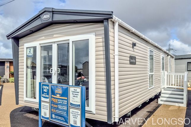 2-bed caravan on Solent Breezes Holiday Park, Hook Lane Warsash, Near Southampton, £89,995