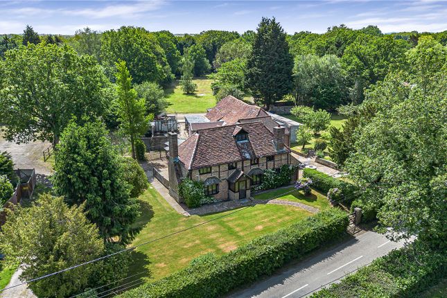 4-bed house on Colboys,, Hare Lane, Surrey, £895,000