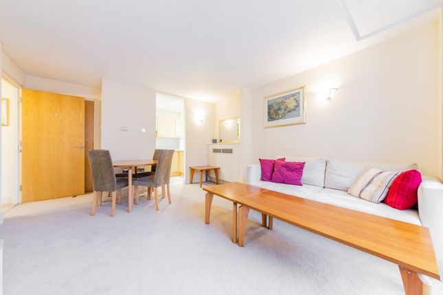Thumbnail Flat to rent in Consort Rise House, 199-203 Buckingham Palace Road, London
