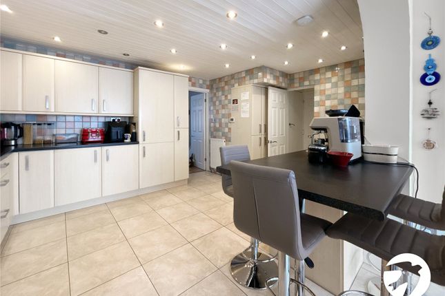 40, Sycamore Avenue, Sidcup photo 4
