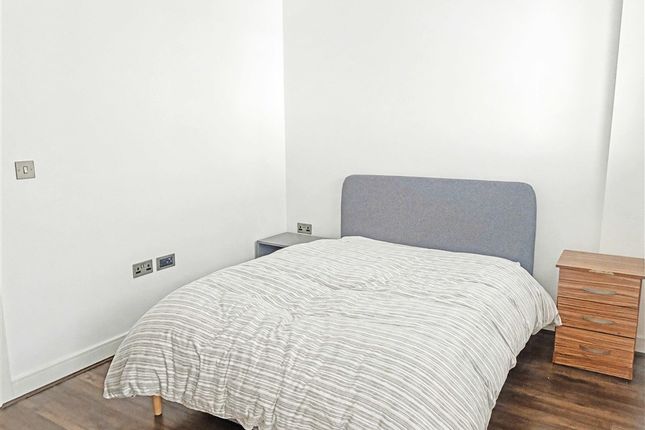 Apartment 250, Kettleworks, 126, Pope Street, BIRMINGHAM photo 4