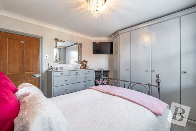 23, Cloverly Road, Essex photo 4