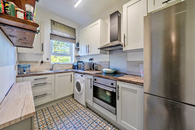 Flat 6, Wyards, 8, Kidbrooke Park Road, London photo 4