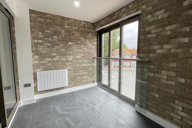 The Triangle, Tanner Street, Barking photo 5