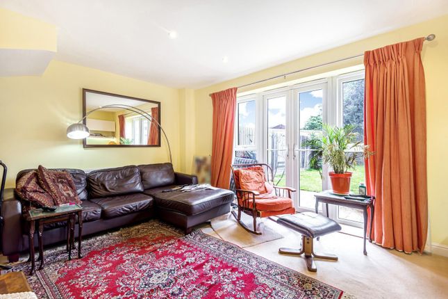 2, Russells Mews, Woking photo 3