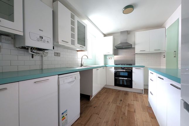 53, Saffron Court, Bath photo 3