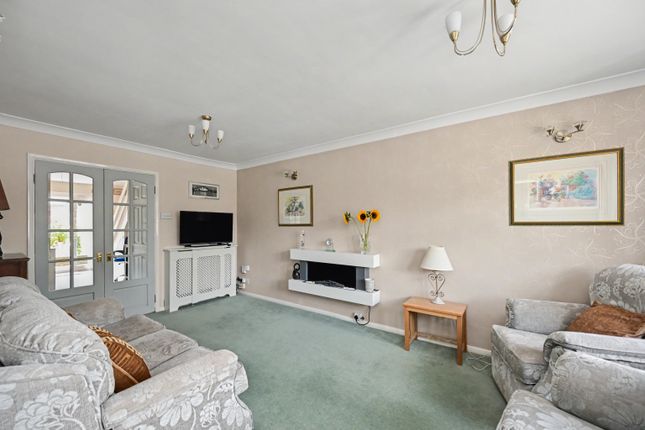 6, Hawlands, Rugby photo 4