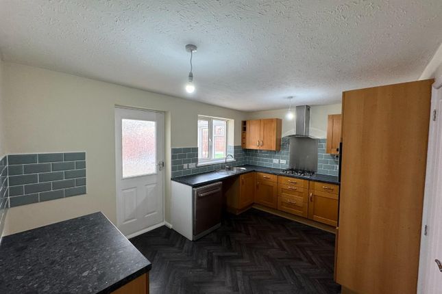 35, Shaw Avenue, Normanton photo 2