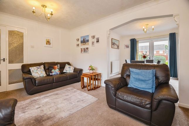 9, Roecliffe Grove, Stockton-On-Tees photo 4