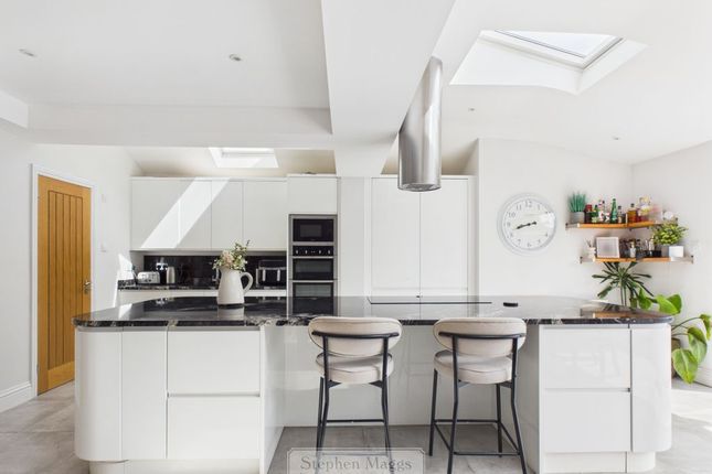 11, Fossedale Avenue, Bristol photo 4