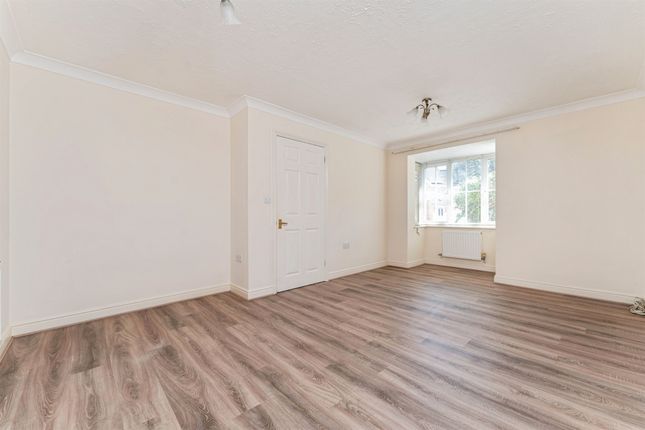 5, Pheasant Way, Brandon photo 3