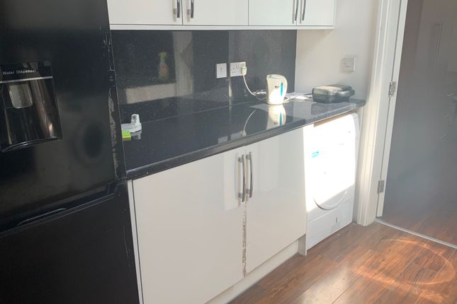 27 Egerton Road, Manchester photo 2