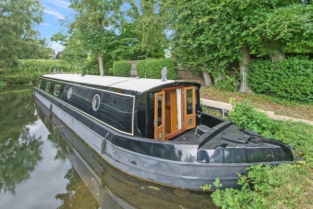 Houseboat for sale in Sheering Mill Lane, Sawbridgeworth