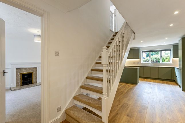 34, Bewdley Close, Hertfordshire photo 3