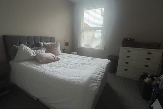 Flat to rent in Bournville Road, Weston-Super-Mare