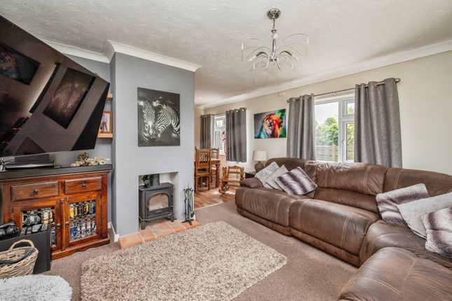 26, Banningham Road, Norwich photo 4