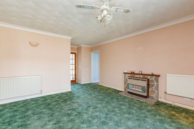 24, Pluckley Gardens, Margate photo 4
