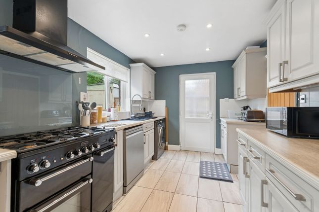 30, Orchard Close, Hitchin photo 4
