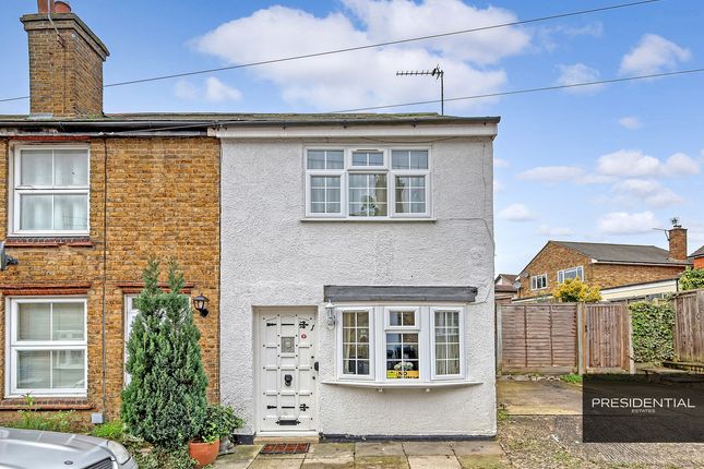 Thumbnail Cottage for sale in Longfield Cottages, Englands Lane, Loughton
