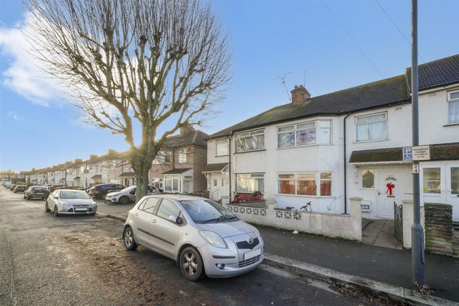 98, District Road, Wembley photo 2