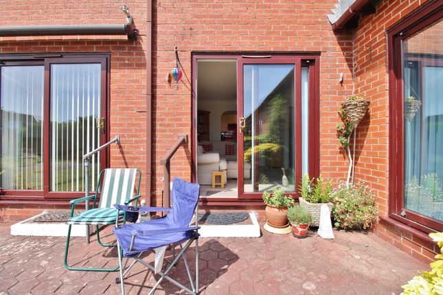 Flat 4 Grosvenor Court, Gosport Road, Fareham, Hmpshire photo 4