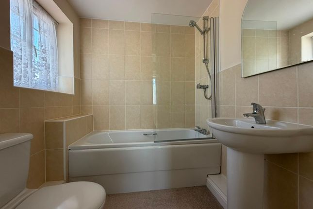 21, Caerphilly photo 5
