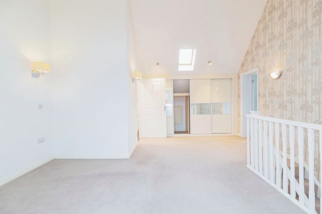 Town house for sale in San Andres Drive, Bletchley, Milton Keynes