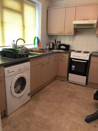 Flat for sale in Highview Close, Potters Bar