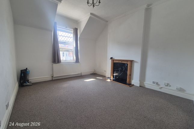 Flat 3 32, Mostyn Avenue, Craig Y Don photo 4