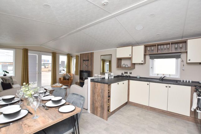 Pemberton Avon, New Beach Holiday Park, Dymchurch photo 4