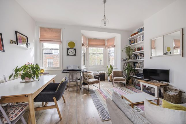 Flat to rent in Croft House, St. Mary Road, London